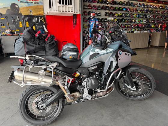 BMW F 900 GS ADVENTURE BMW F 900 GS ADVENTURE